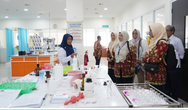 Kunjungan Kaji Banding dari UPT Laboratorium Lingkungan DLH Kabupaten Belitung
